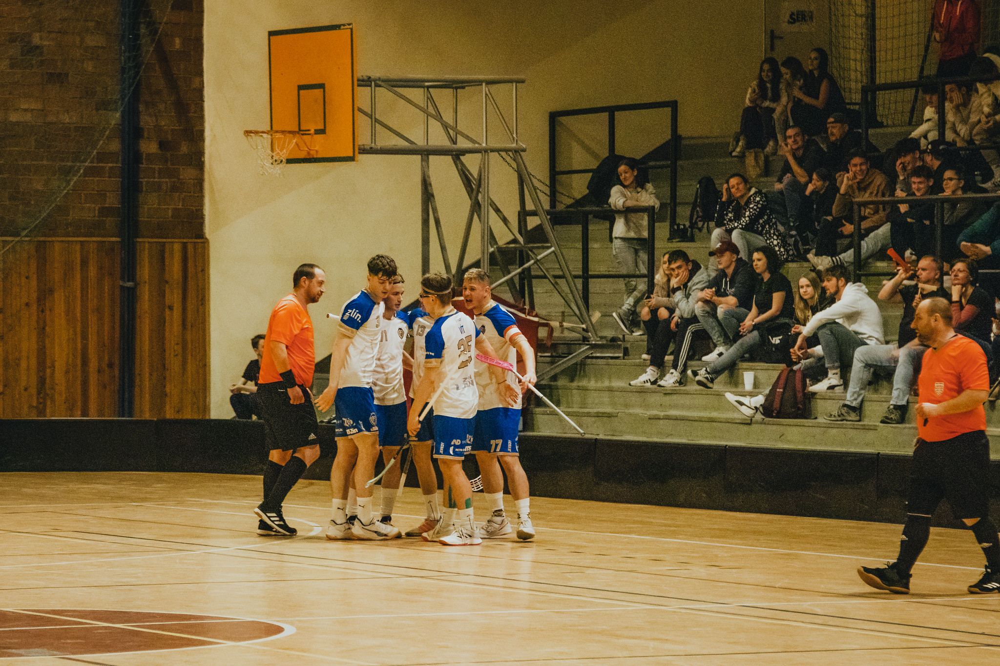 PREVIEW | Muži se pokusí přidat další výhru na domácí palubovce. Proti bude tým Sršňů z Rožnova