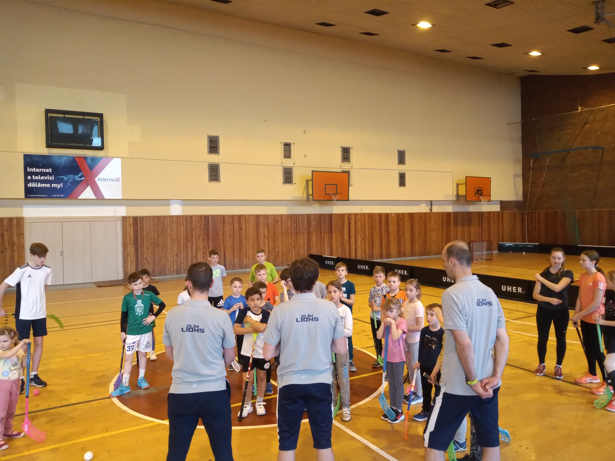 Objevte kouzlo florbalu na ukázkovém tréninku Zlín Lions