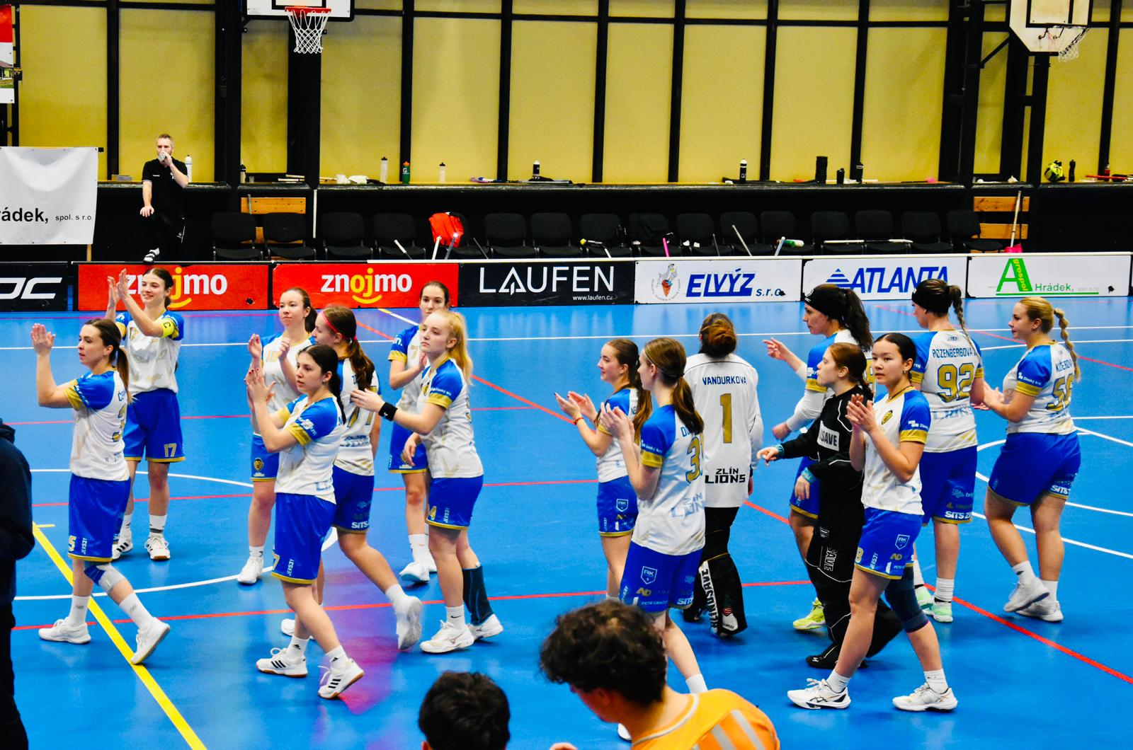 eny ve Znojm body neukoistily. S domcmi tsn prohrly