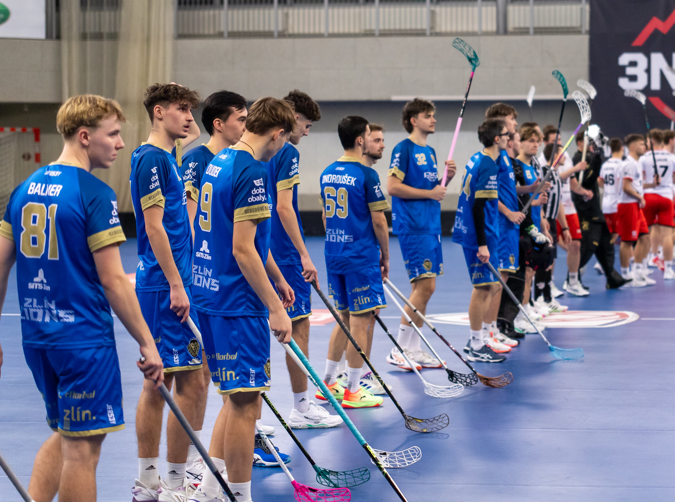 PREVIEW | T�i kola p�ed koncem vyr�� mu�i na venkovn� utk�n� proti Letce